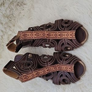 SPRING STEP L ARTISTE FLOURISH WOMENS SIZE 36 , US 5 WEDGE SANDLES